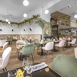 Kings Court 酒店
