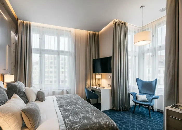 Kings Court 5*