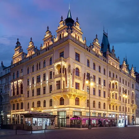 Kings Court Hotel