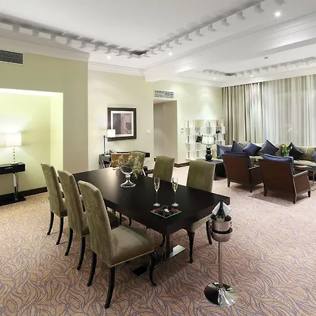 מלון Kings Court