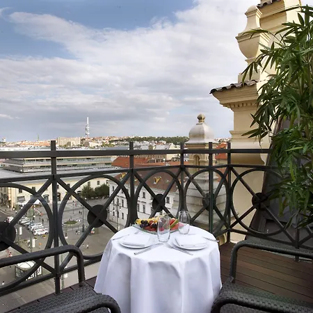 Hotel Kings Court 5*