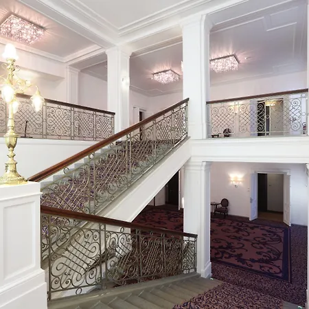 Kings Court Hotel